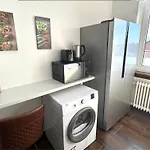 Ed-Grosse, Moderne Wohnung In Zentraler Lage, Mit Balkon, Lift Und Parkplatz