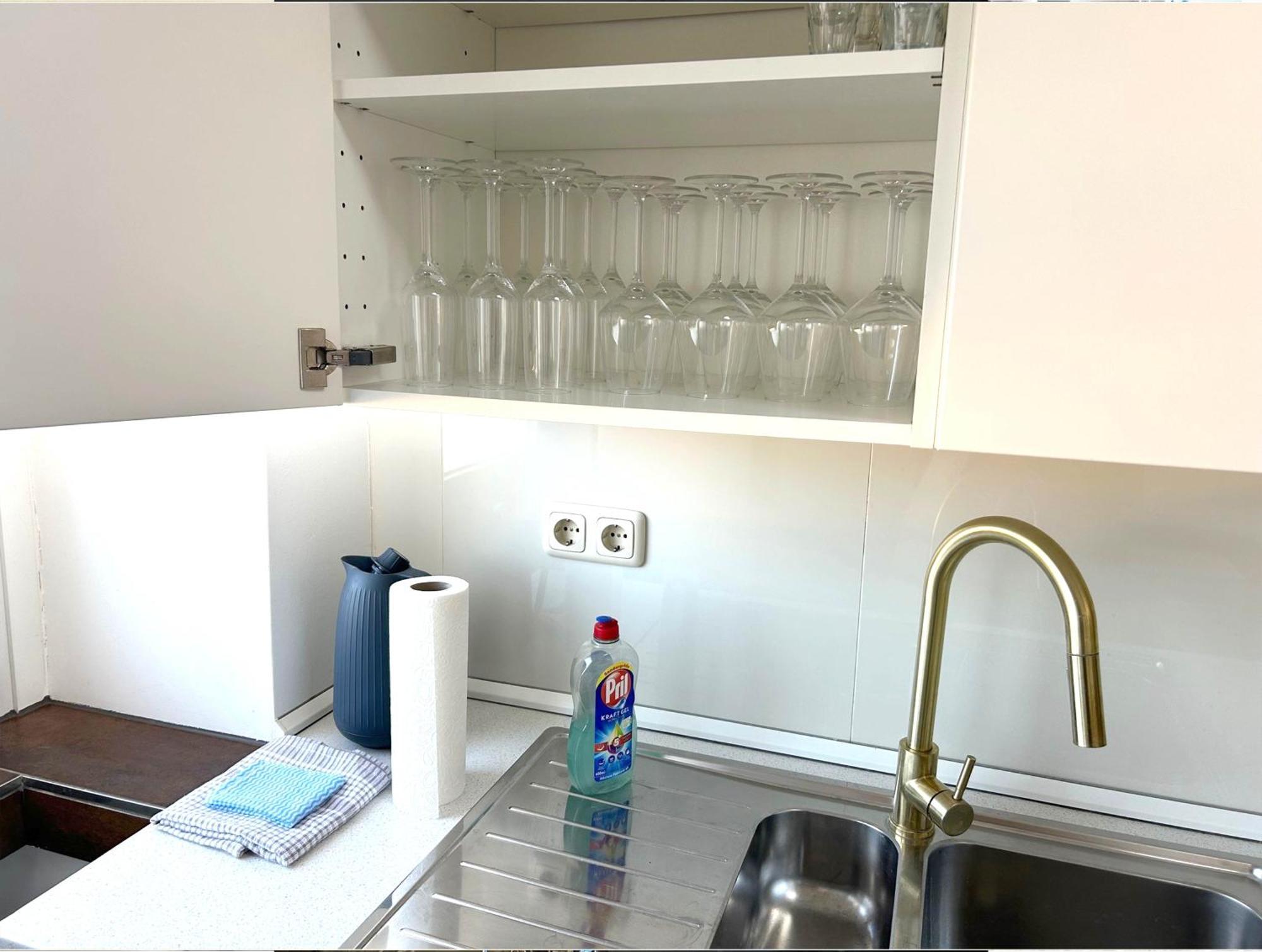 Ed-grosse, Moderne In Zentraler Lage, Mit Balkon, Lift Und Parkplatz * Hannover
