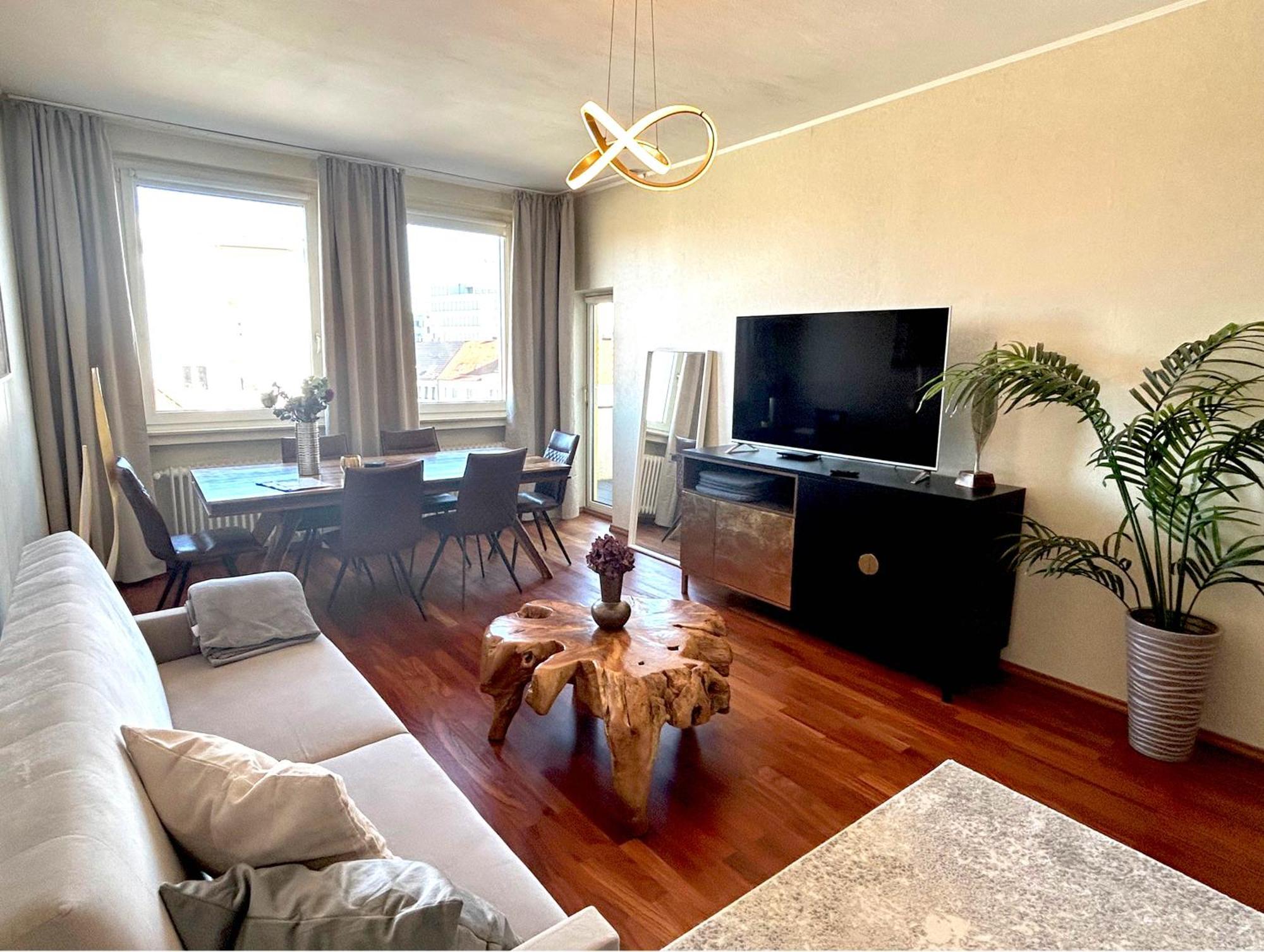 Ed-grosse, Moderne In Zentraler Lage, Mit Balkon, Lift Und Parkplatz Apartment *